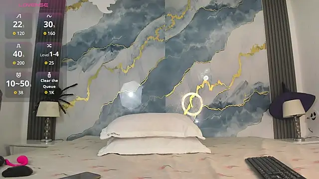 ElaineStark online show from 23, 10, 2025