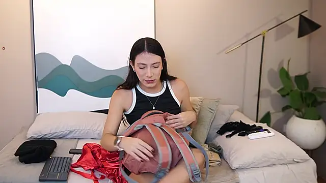 Snapshot of Ariaa_Isabell chatting on 24, 10, 2025 Ariaa Isabell online show from 24, 10, 2025