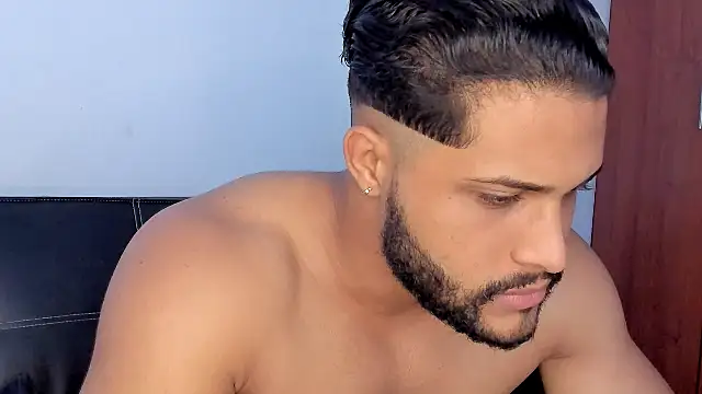 Pier Simons online show from 1, 2, 2026