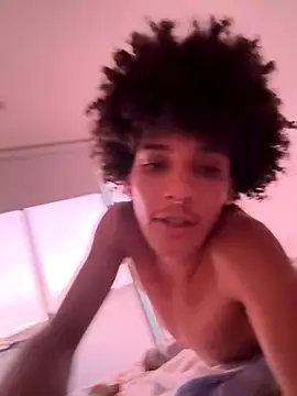 Snapshot of Max_Rain chatting on 11, 10, 2025 Max Rain online show from 11, 10, 2025