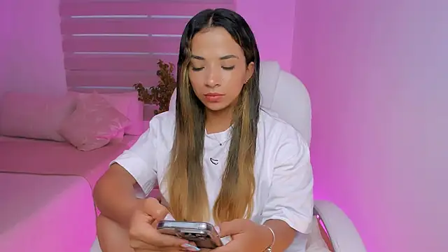 Chloe Rain online show from 5, 8, 2026