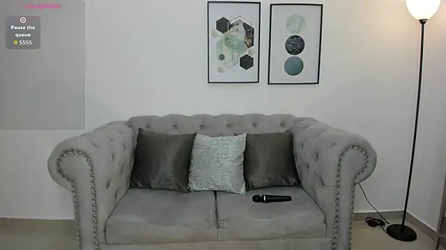 Snapshot of July_Adams chatting on 18, 5, 2026 July Adams online show from 18, 5, 2026
