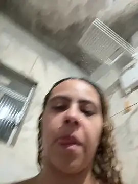 Snapshot of Chloe_Leaozinho chatting on 9, 6, 2026 Chloe Leaozinho online show from 9, 6, 2026