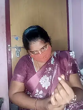 Snapshot of Jessi_25 chatting on 7, 11, 2025 Jessi 25 online show from 7, 11, 2025