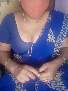 Snapshot of Jessi_25 chatting on 10, 11, 2025 Jessi 25 online show from 10, 11, 2025