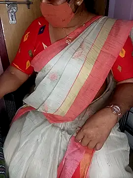 Snapshot of Jessi_25 chatting on 24, 11, 2025 Jessi 25 online show from 24, 11, 2025