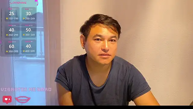 Snapshot of AsianBoy_WhiteDaddy chatting on 10, 9, 2025 AsianBoy WhiteDaddy online show from 10, 9, 2025