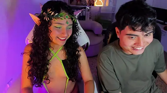 Snapshot of Molly_sweetlove chatting on 3, 12, 2025 Molly sweetlove online show from 3, 12, 2025