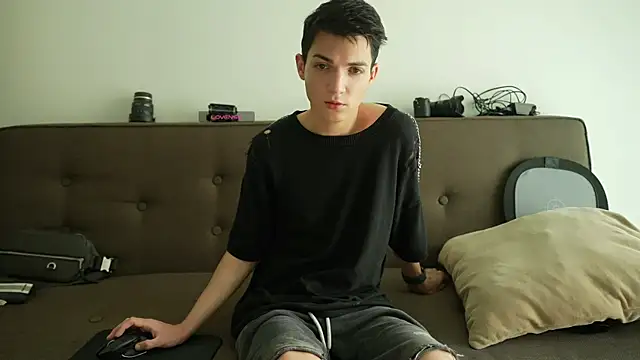 Snapshot of MattyandAiden chatting on 11, 4, 2026 MattyandAiden online show from 11, 4, 2026