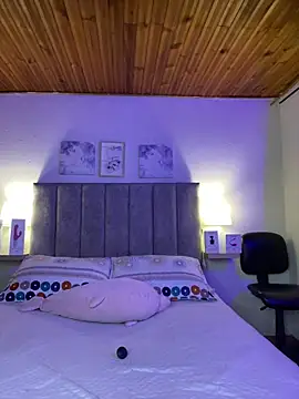 juliana-mancini online show from 25, 10, 2025