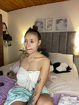 juliana-mancini online show from 20, 12, 2025