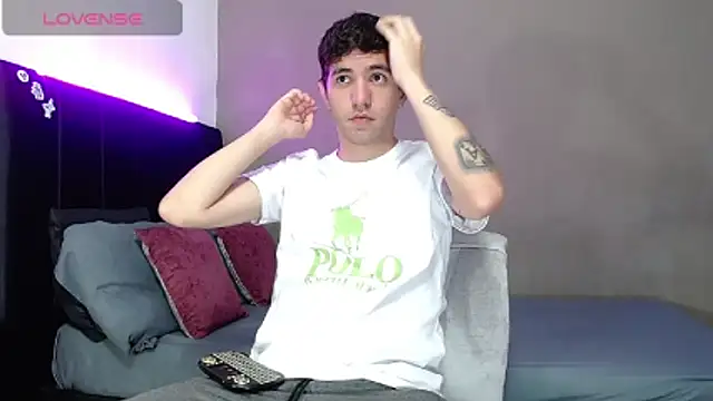 Matteo12  online show from 21, 2, 2026