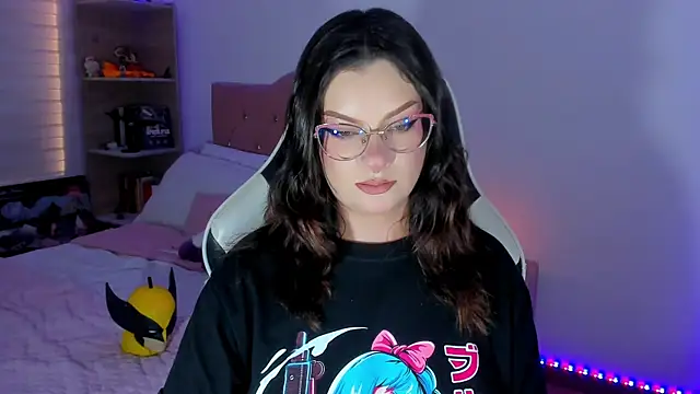 OphelianaRose33 online show from 28, 5, 2026