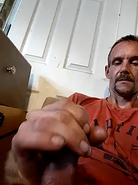 Snapshot of Hungwell1515 chatting on 10, 9, 2025 Hungwell1515 online show from 10, 9, 2025