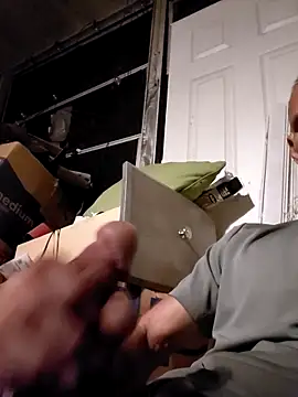 Snapshot of Hungwell1515 chatting on 11, 10, 2025 Hungwell1515 online show from 11, 10, 2025