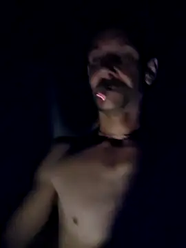 Snapshot of Hungwell1515 chatting on 15, 10, 2025 Hungwell1515 online show from 15, 10, 2025