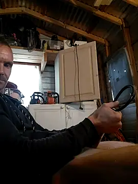 Snapshot of Hungwell1515 chatting on 6, 11, 2025 Hungwell1515 online show from 6, 11, 2025