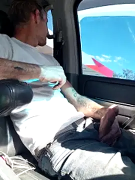 Snapshot of Hungwell1515 chatting on 4, 2, 2026 Hungwell1515 online show from 4, 2, 2026