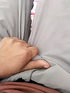 Snapshot of zorhotty chatting on 7, 11, 2025 zorhotty online show from 7, 11, 2025