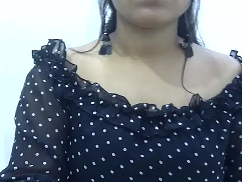 Snapshot of LIYO_ chatting on 7, 3, 2026 LIYO online show from 7, 3, 2026