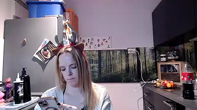 SexyMilf 37 online show from 17, 12, 2025