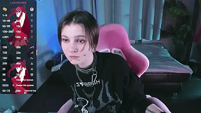 Snapshot of MiraVelle chatting on 22, 11, 2025 MiraVelle online show from 22, 11, 2025