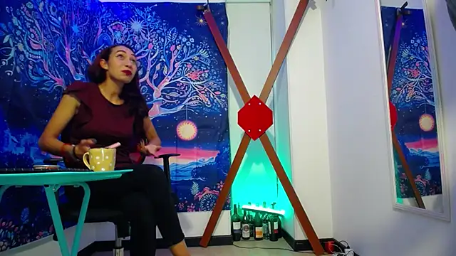 FreakyQueen  online show from 12, 9, 2025