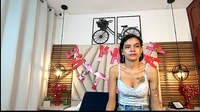 Cinthiabaker online show from 25, 9, 2025