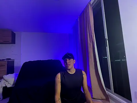 Axel Hunter online show from 8, 10, 2025