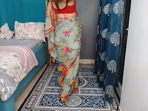 Urlove lily online show from 9, 10, 2025