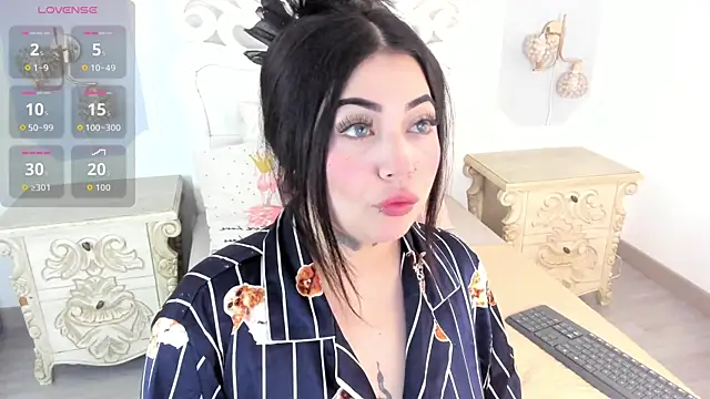 MeganStar   online show from 5, 11, 2025