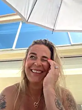 Mrs-Aurora online show from 25, 5, 2026
