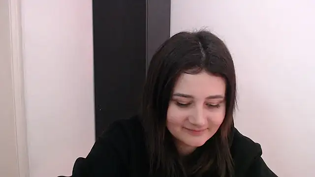 Katrin kiss  online show from 26, 9, 2025