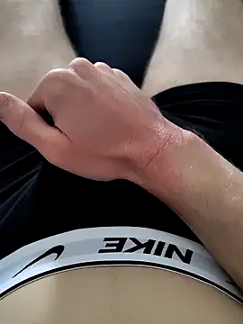 Snapshot of _-neo-_ chatting on 9, 11, 2025 -neo- online show from 9, 11, 2025