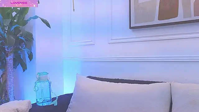 Daisy Price online show from 3, 3, 2026