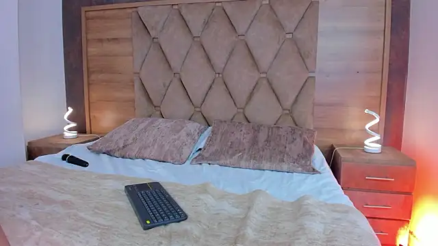 Snapshot of EimyAndMaxi chatting on 17, 3, 2026 EimyAndMaxi online show from 17, 3, 2026