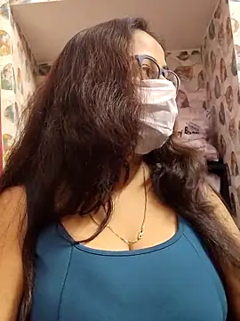 Snapshot of nisha_1110 chatting on 5, 11, 2025 nisha 1110 online show from 5, 11, 2025