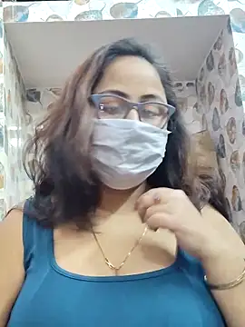 Snapshot of nisha_1110 chatting on 18, 11, 2025 nisha 1110 online show from 18, 11, 2025