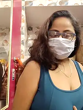 Snapshot of nisha_1110 chatting on 23, 11, 2025 nisha 1110 online show from 23, 11, 2025