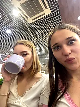 Juice Bunny online show from 18, 9, 2025