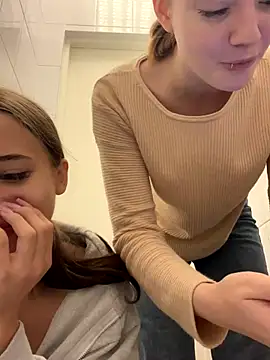 Juice Bunny online show from 28, 9, 2025