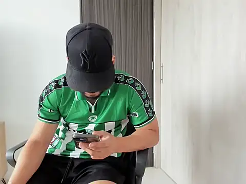 Apolo0608 online show from 27, 10, 2025