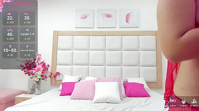 Snapshot of MiaBlakeee chatting on 7, 10, 2025 MiaBlakeee online show from 7, 10, 2025