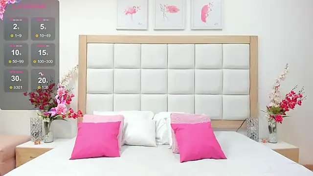 Snapshot of MiaBlakeee chatting on 24, 10, 2025 MiaBlakeee online show from 24, 10, 2025