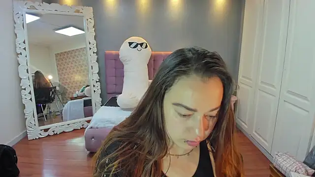 Tammy parker  online show from 23, 9, 2025