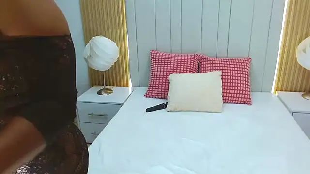 Snapshot of WildScarlet chatting on 15, 9, 2025 WildScarlet online show from 15, 9, 2025