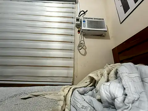 Snapshot of Sluttgwen69 chatting on 22, 11, 2025 Sluttgwen69 online show from 22, 11, 2025