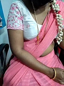 Snapshot of lolida69thamil chatting on 10, 1, 2026 lolida69thamil online show from 10, 1, 2026