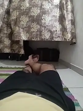 Snapshot of dhruve2010 chatting on 7, 10, 2025 dhruve2010 online show from 7, 10, 2025