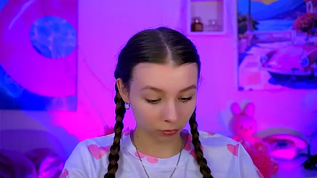 JulieDaniel online show from 26, 10, 2025